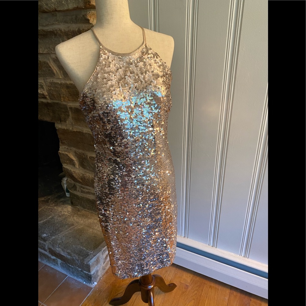 ⭐️⭐️Gold Sequined Dress ⭐️⭐️